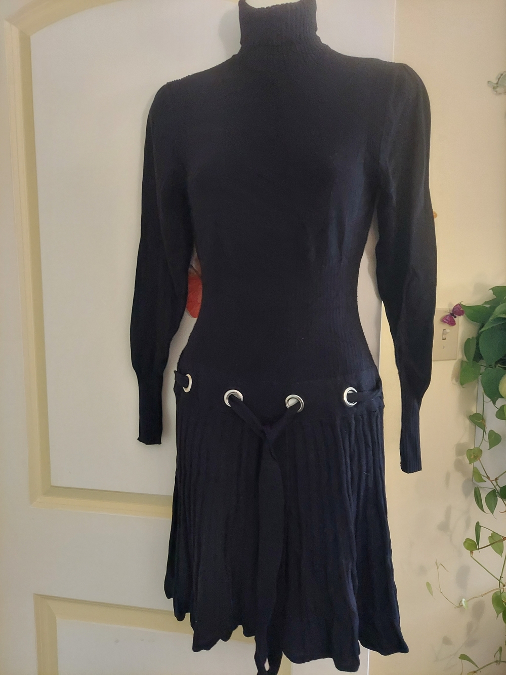 VENUS Black Long-Sleeve Turtleneck Knit Dress with Grommet Tie Detail